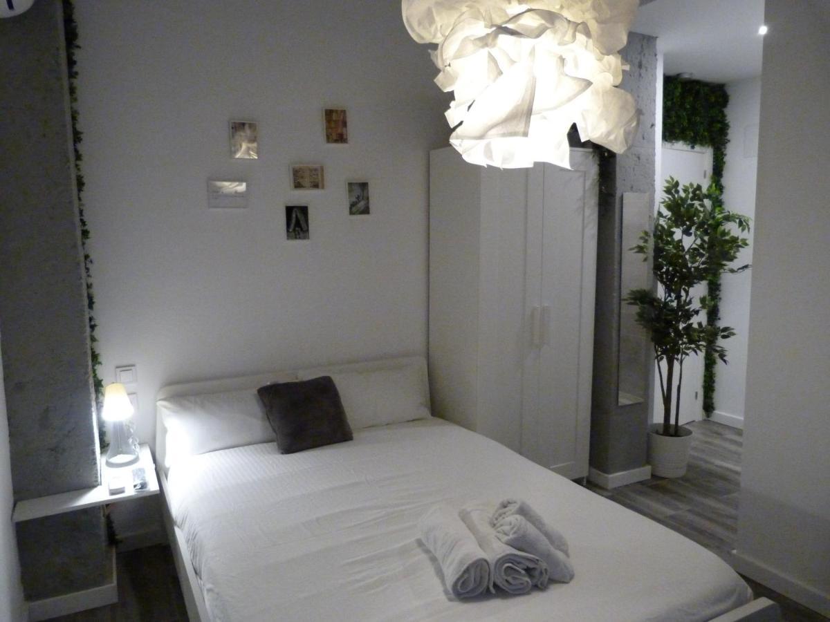 バレンシアIntimo Y Acogedor "Algunos" Con Banera Hidromasajeアパートメント エクステリア 写真
